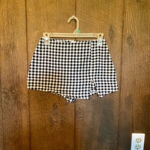 SHEIN Black and White Gingham Women Skort